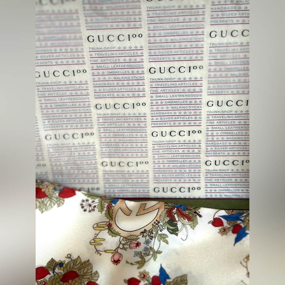 GUCCI 100 Year Limited Edition Silk Scarf Full inclusion Collector’s Piece - Picture 9 of 14